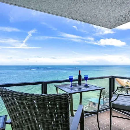 Villa 440 West, Unit 1208N